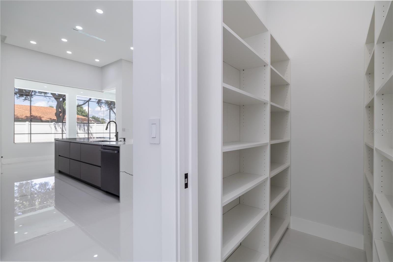 Image 21 of 24 For 6 Rockne Lane