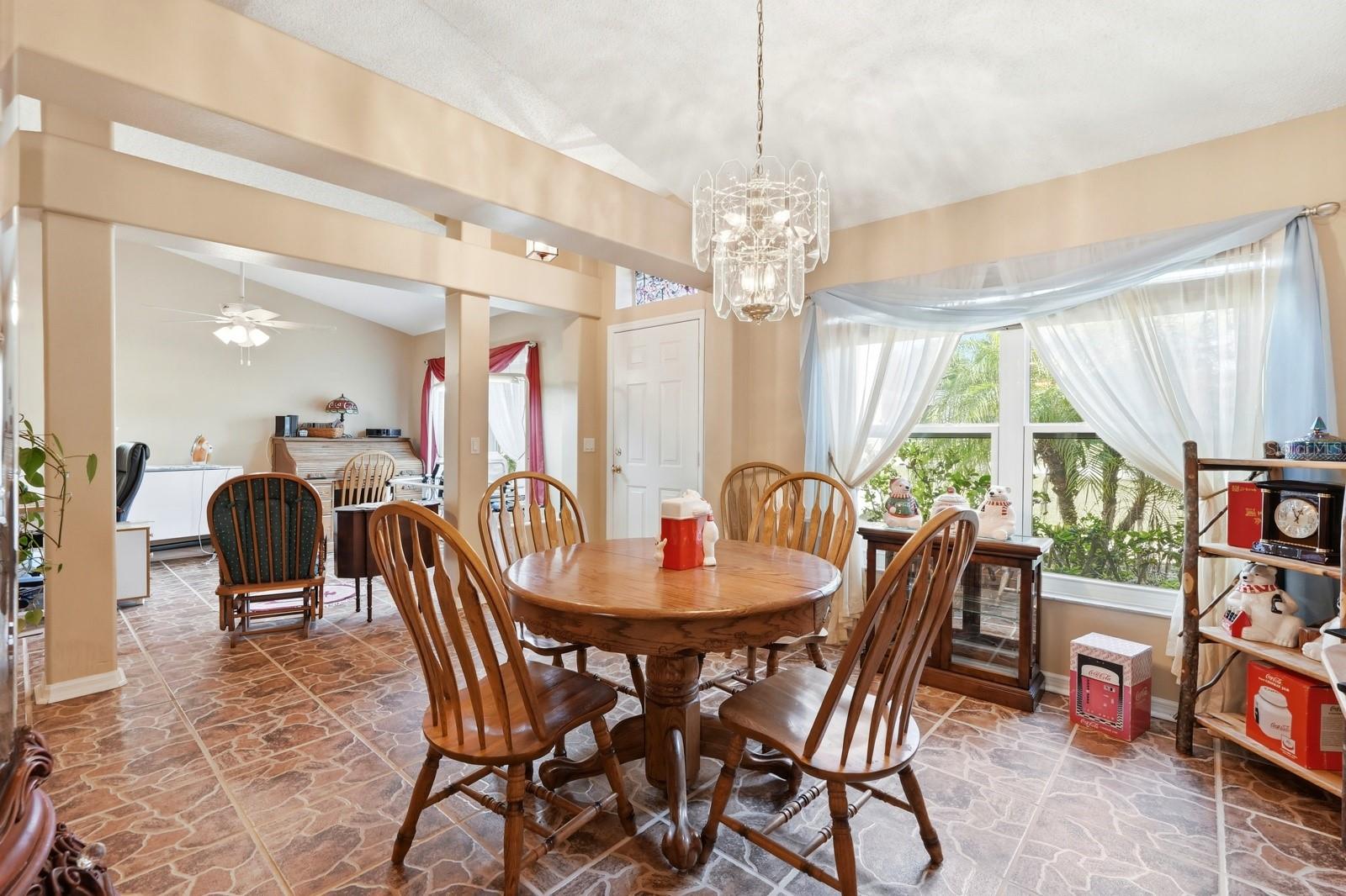 Image 5 of 43 For 2450 Walkertown Avenue