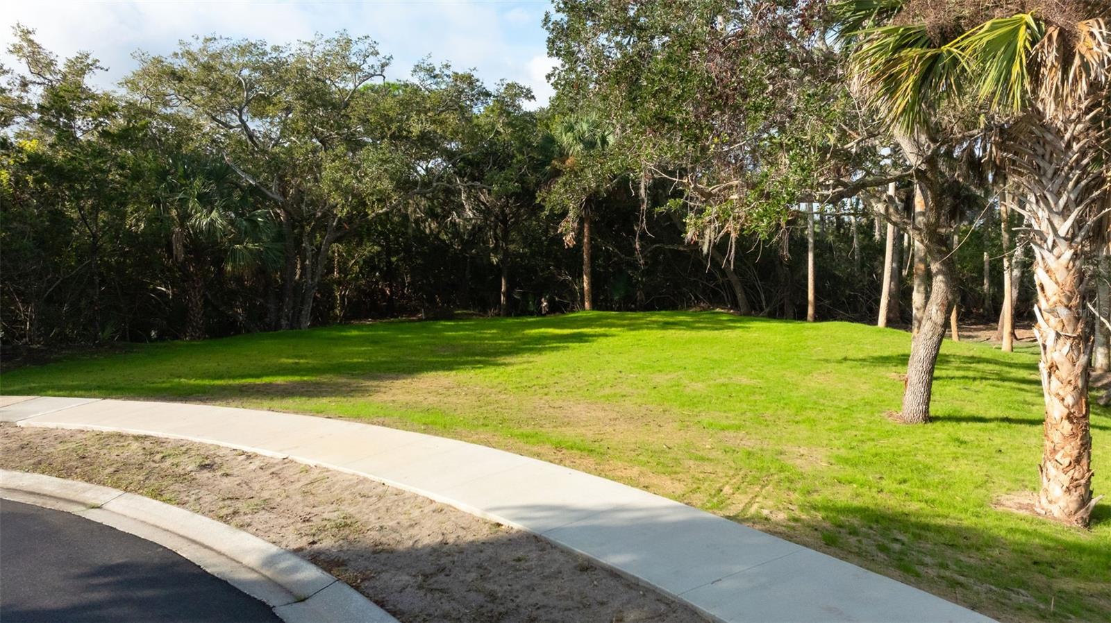 Image 5 of 27 For 302 Riverwalk Drive