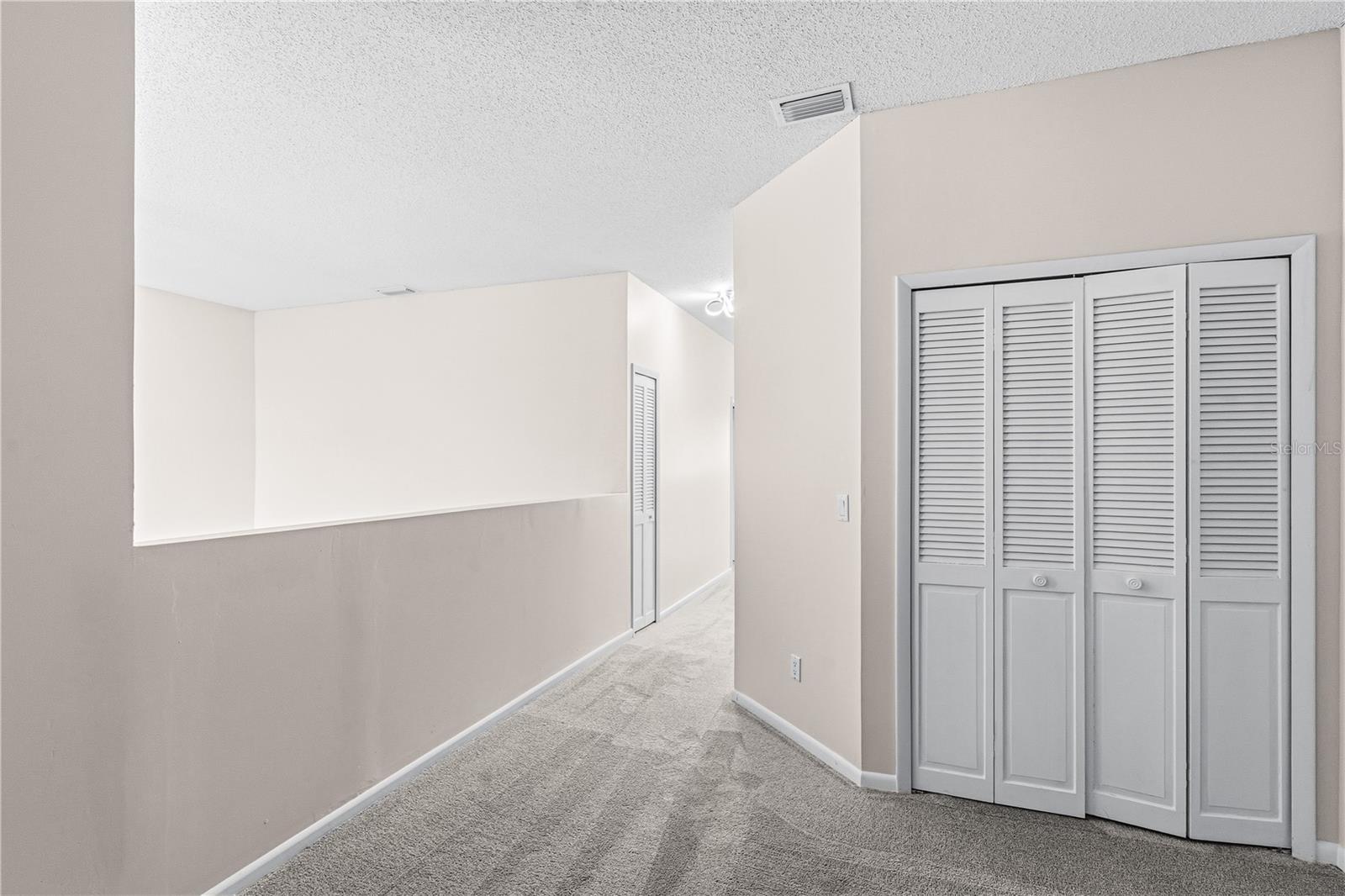 Image 25 of 40 For 44 Captains Walk