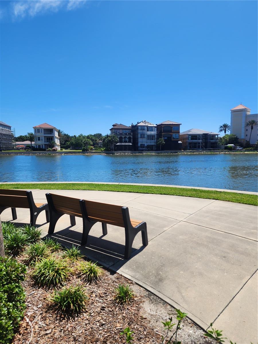 Image 39 of 40 For 44 Captains Walk