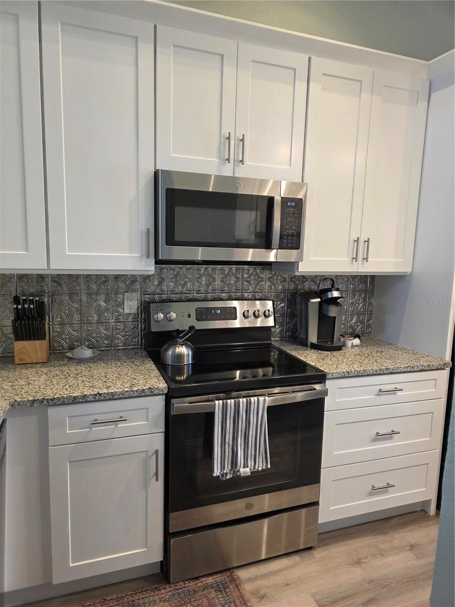 Image 13 of 99 For 1021 Alabama Avenue