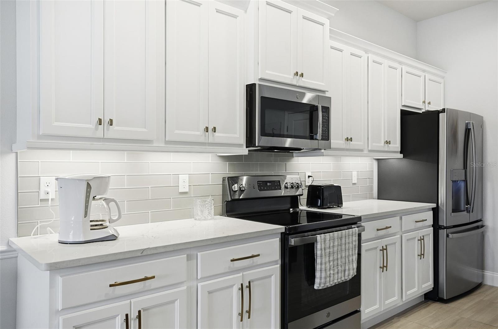 Image 18 of 56 For 17 Spring Street