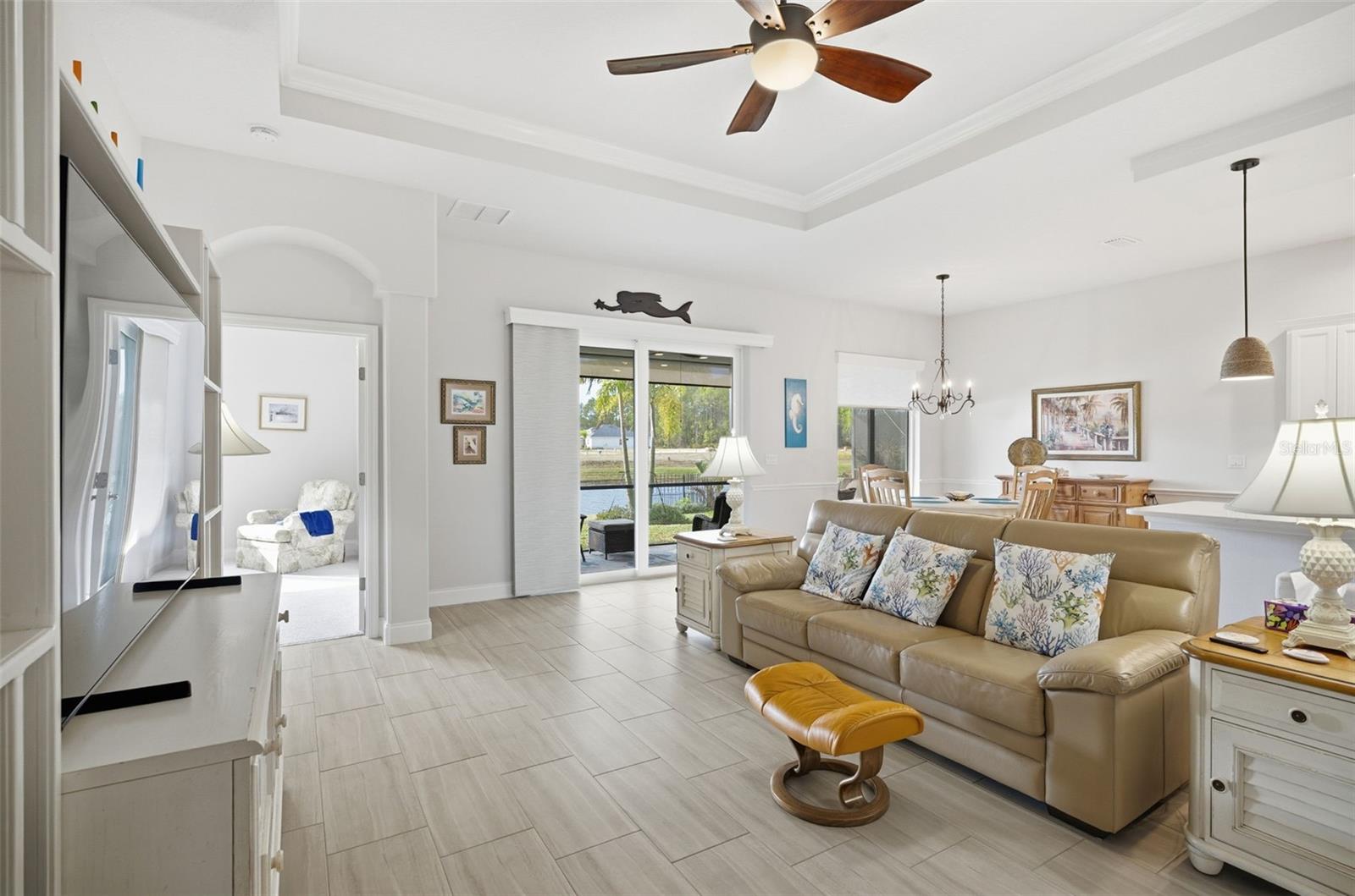 Image 23 of 56 For 17 Spring Street