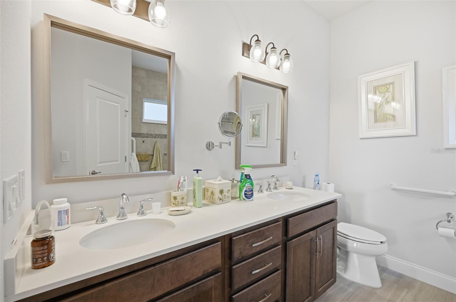 Image 31 of 56 For 17 Spring Street