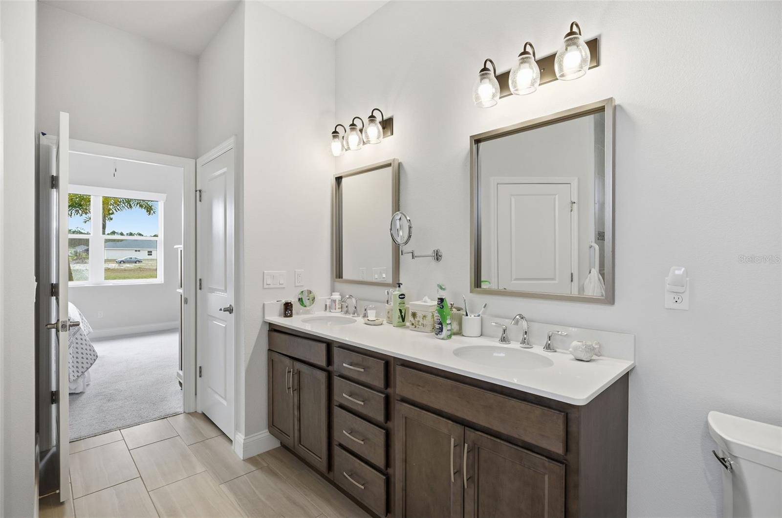 Image 32 of 56 For 17 Spring Street