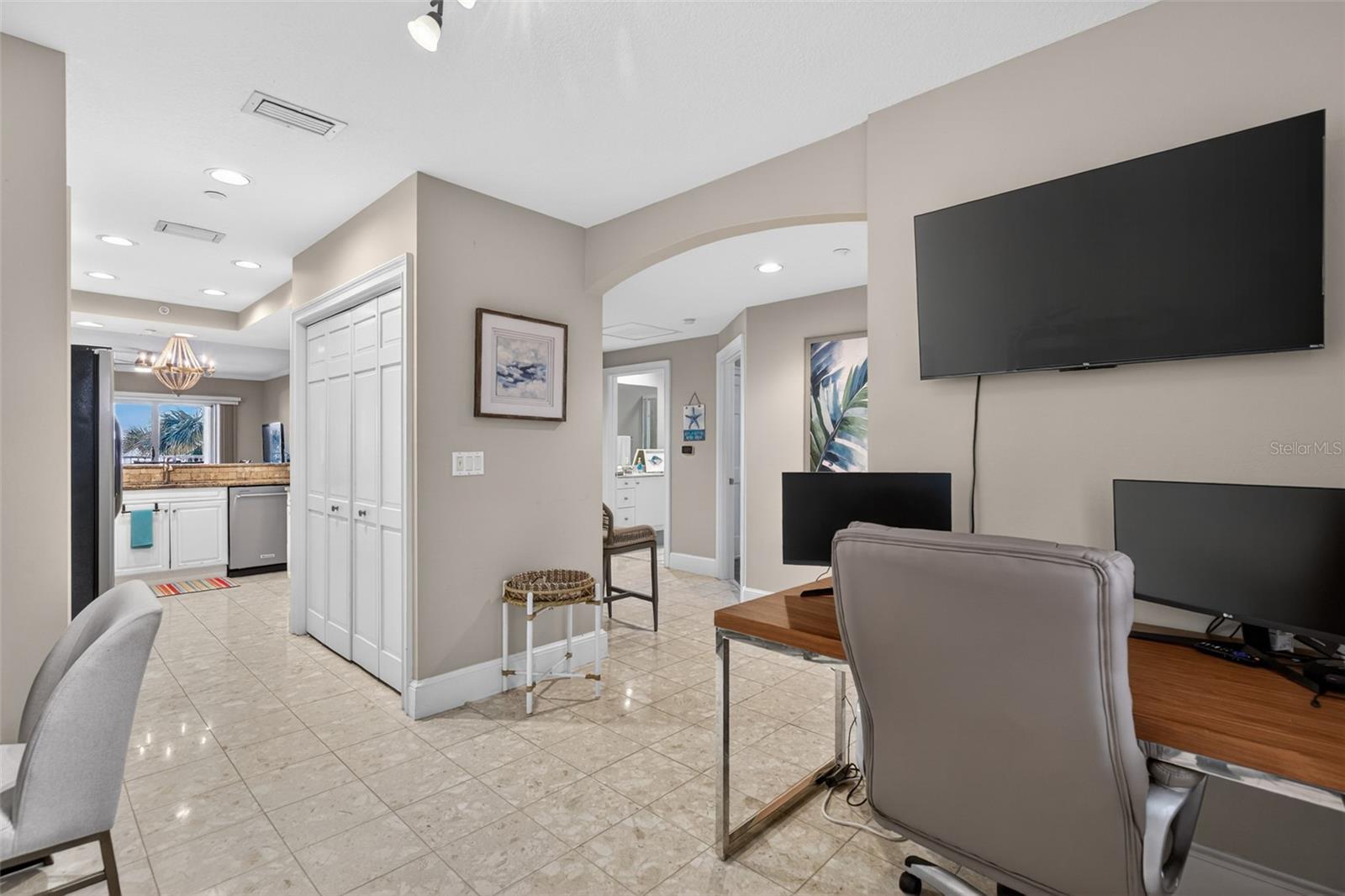 Image 17 of 90 For 15 Avenue De La Mer 2204