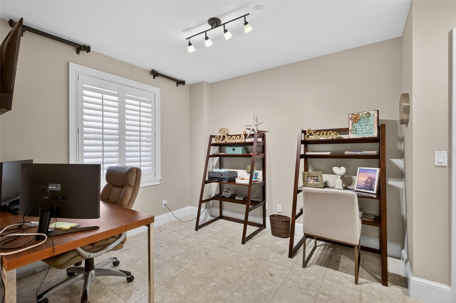 Image 18 of 90 For 15 Avenue De La Mer 2204