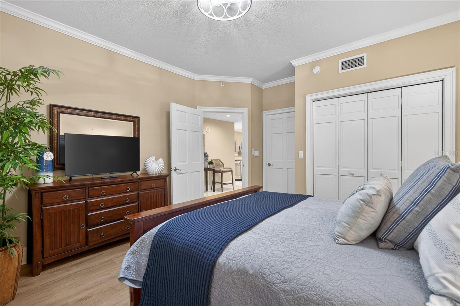 Image 47 of 90 For 15 Avenue De La Mer 2204