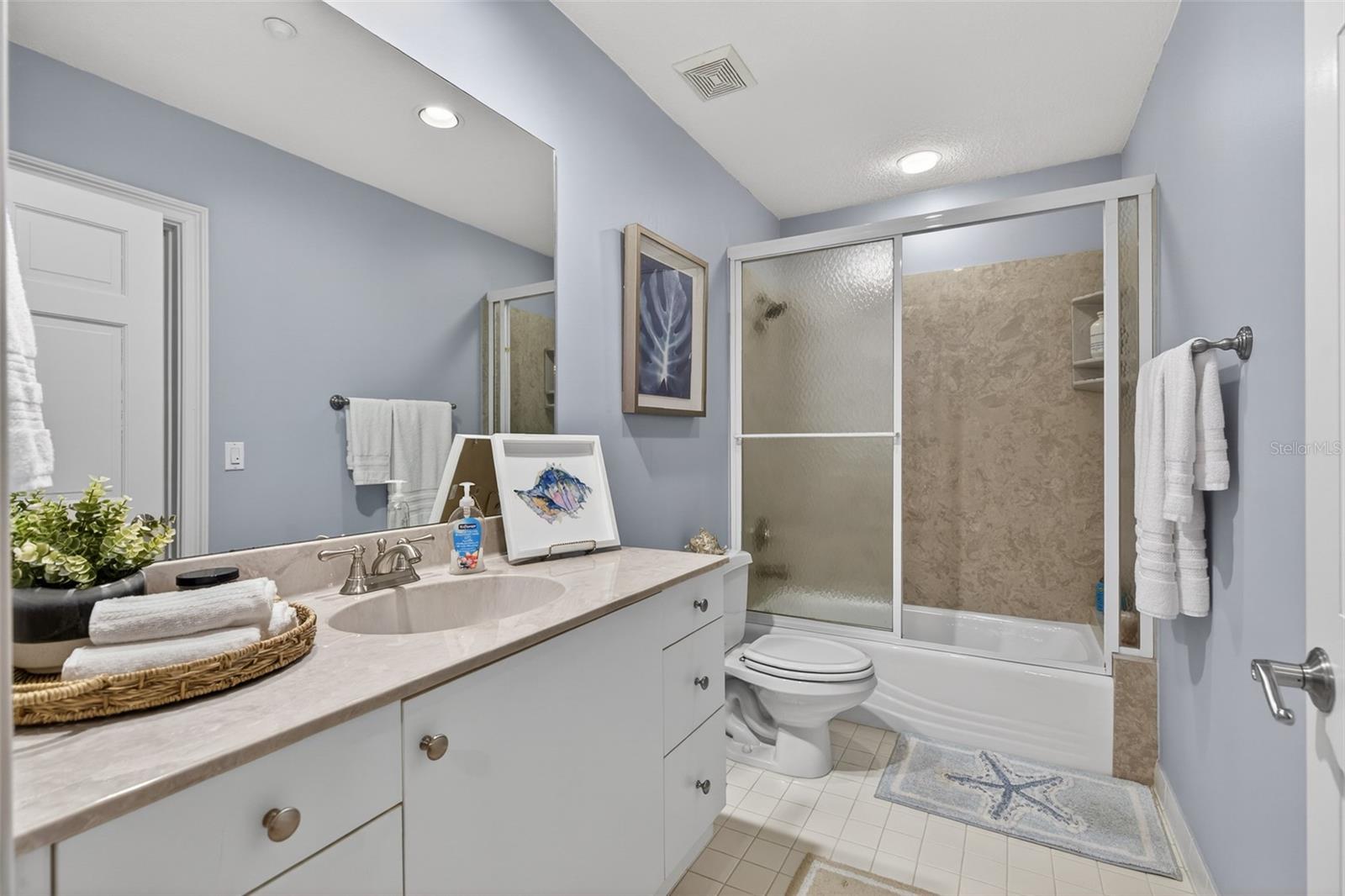 Image 48 of 90 For 15 Avenue De La Mer 2204