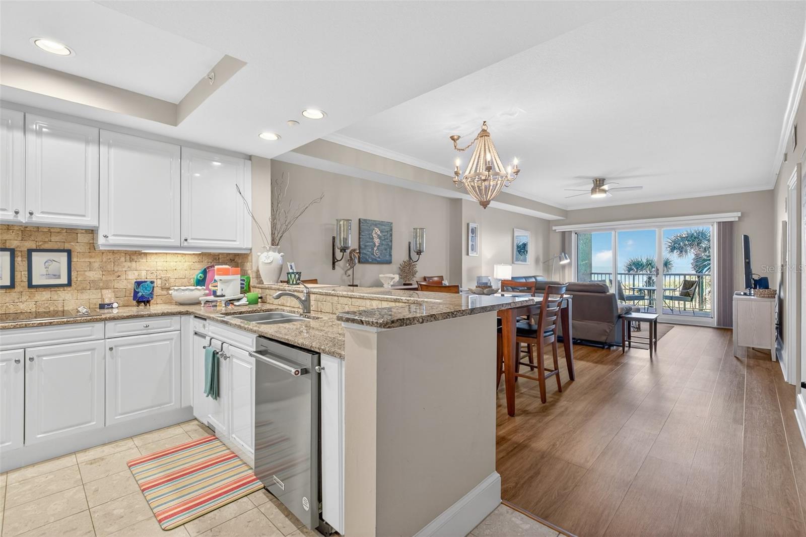 Image 6 of 90 For 15 Avenue De La Mer 2204