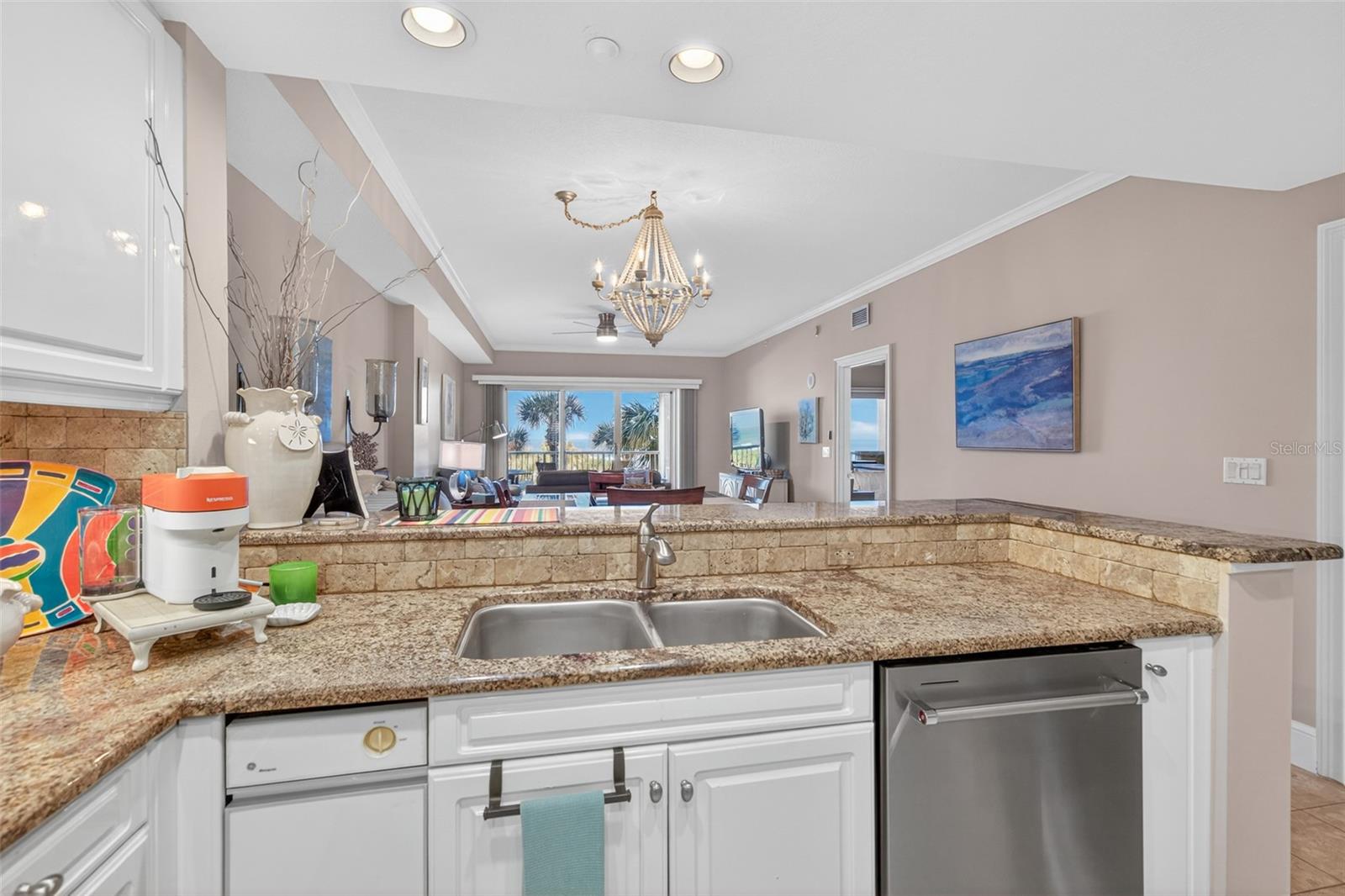 Image 7 of 90 For 15 Avenue De La Mer 2204