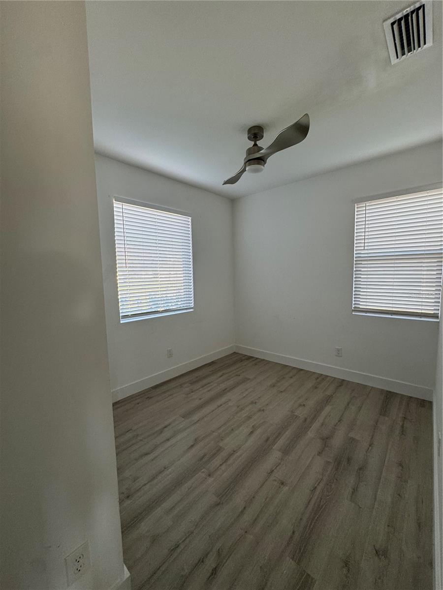 Image 9 of 14 For 15 Regent Lane