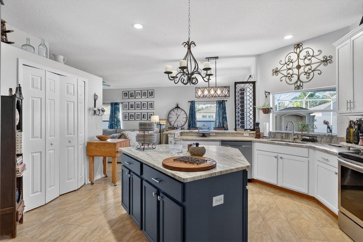 Image 11 of 44 For 114 Red Mill Drive