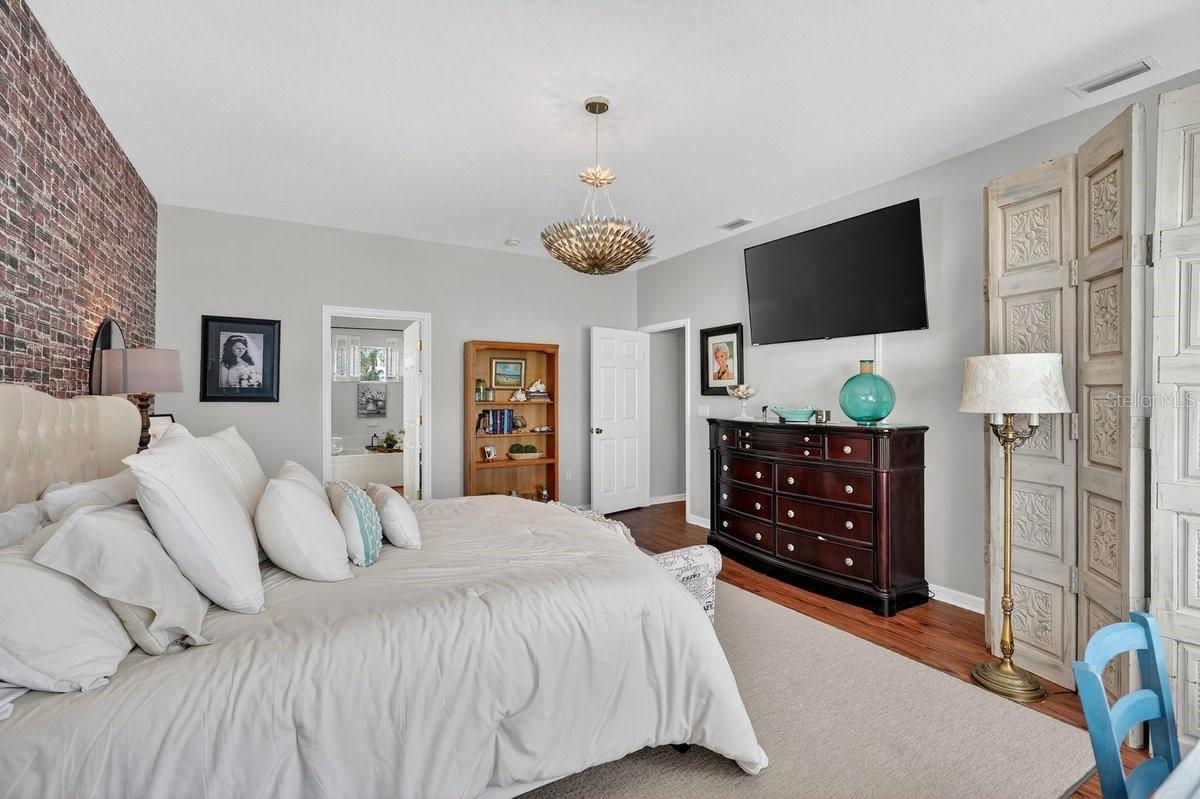 Image 23 of 44 For 114 Red Mill Drive