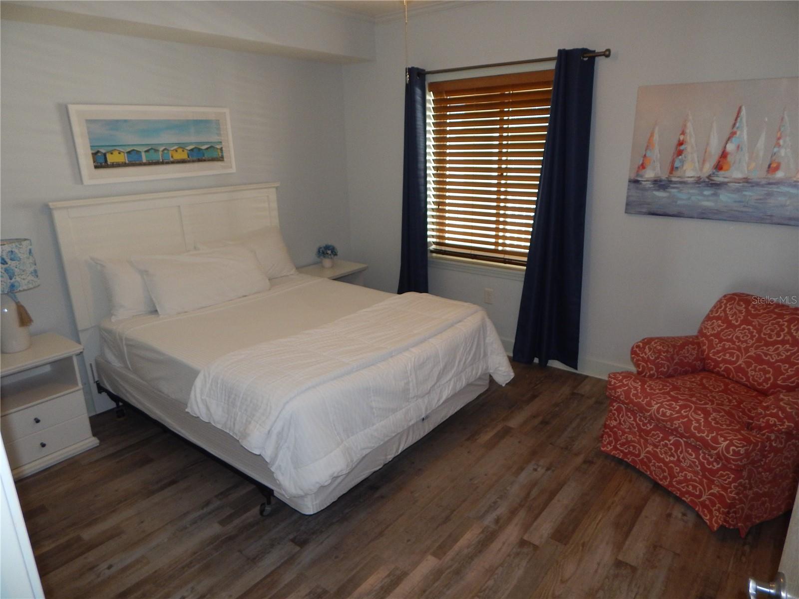 Image 21 of 35 For 200 Ocean Crest Drive 717