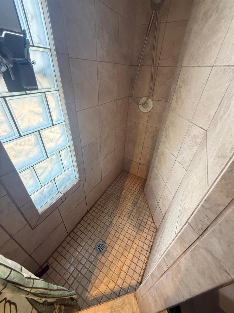 Image 13 of 16 For 603 Lee Avenue