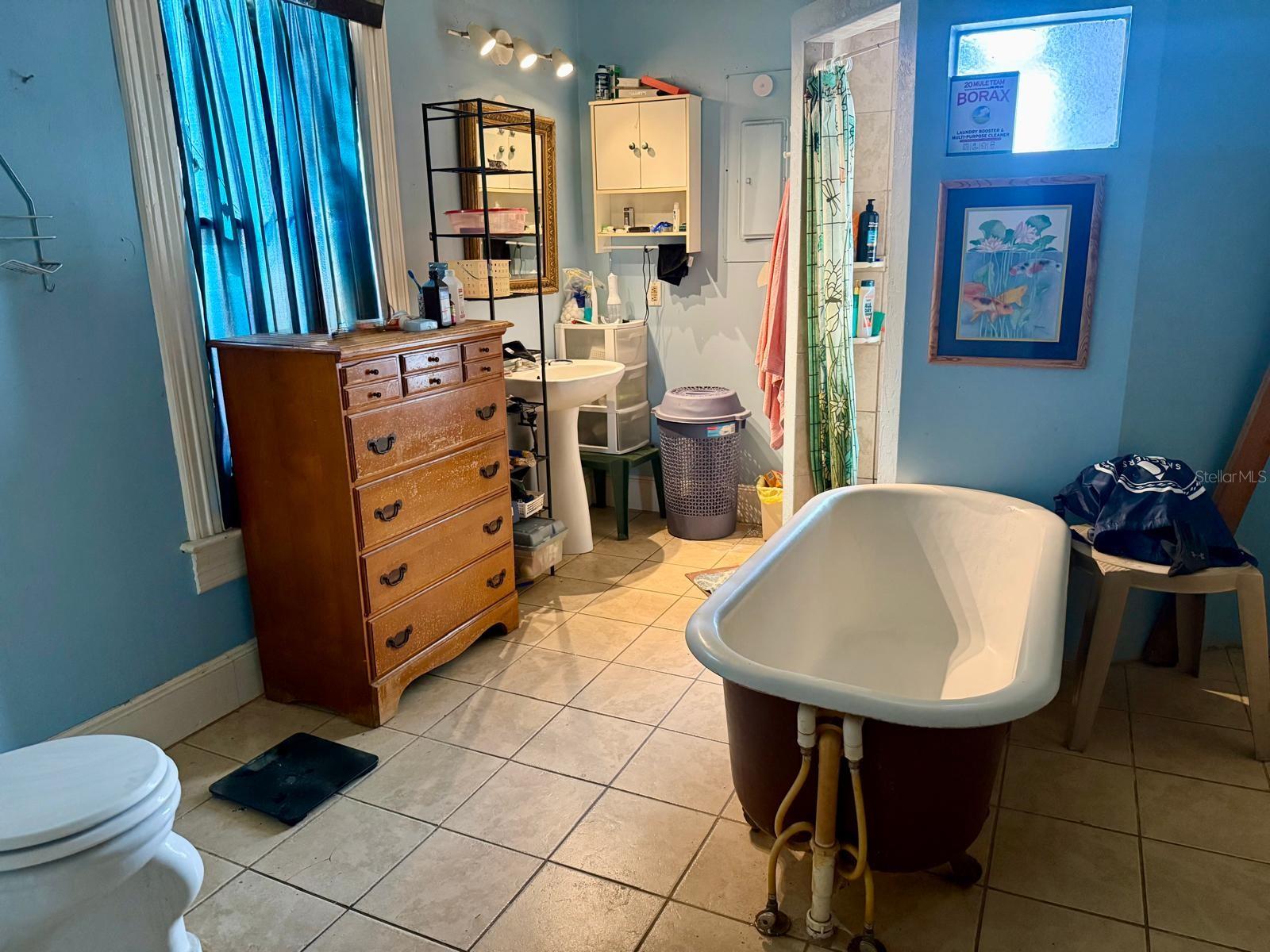 Image 14 of 16 For 603 Lee Avenue