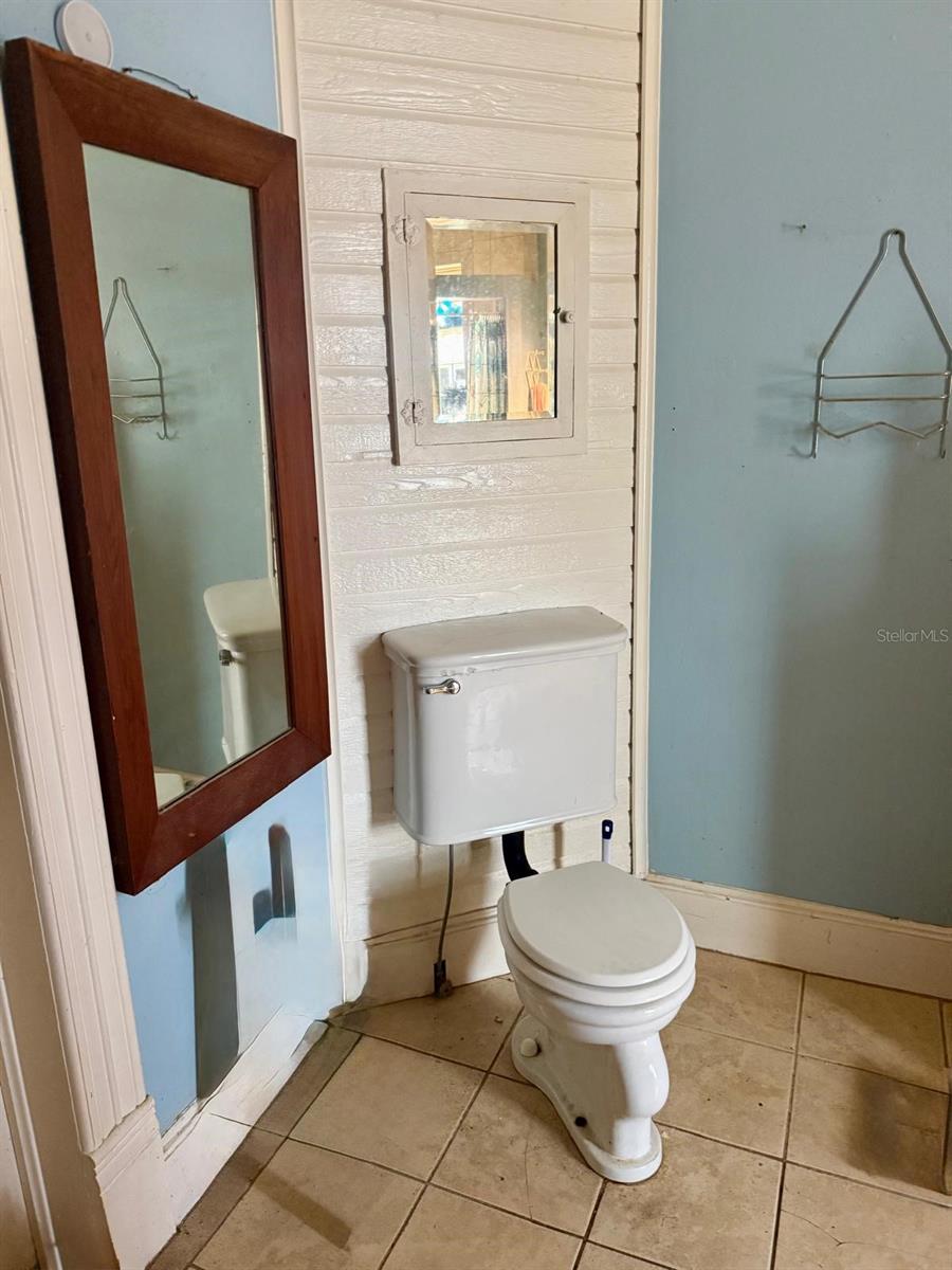 Image 15 of 16 For 603 Lee Avenue