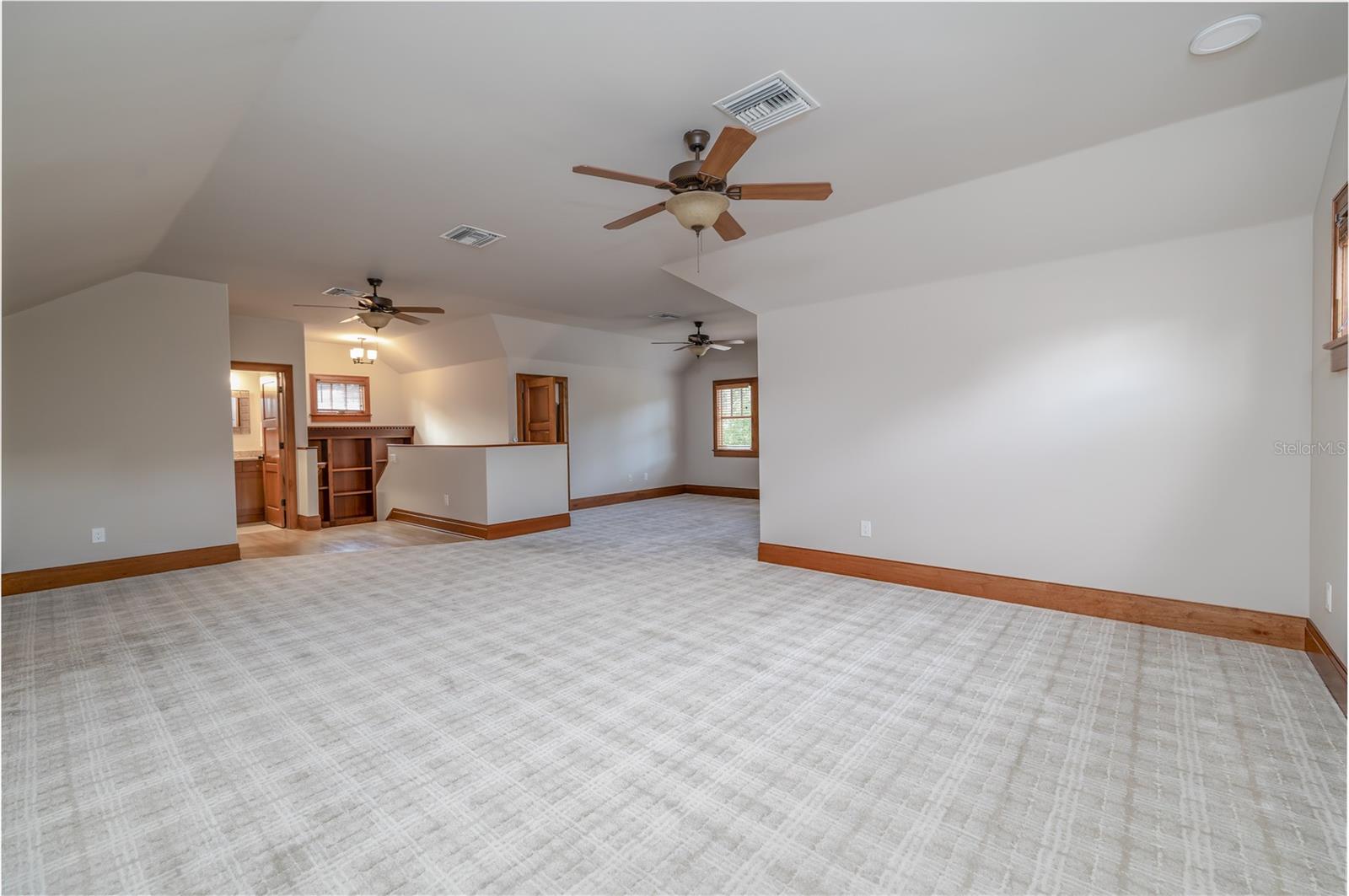 Image 34 of 59 For 1612 Washington Street