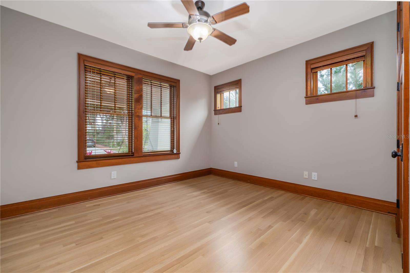 Image 41 of 59 For 1612 Washington Street