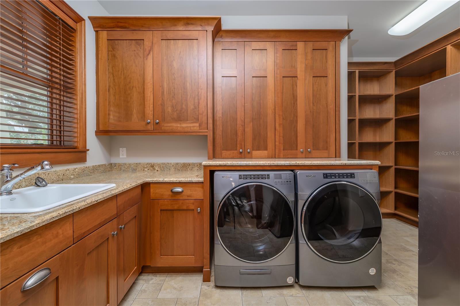 Image 46 of 59 For 1612 Washington Street