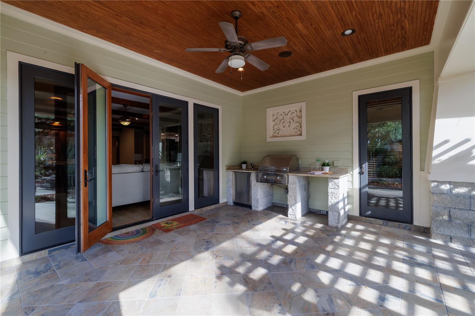 Image 8 of 59 For 1612 Washington Street