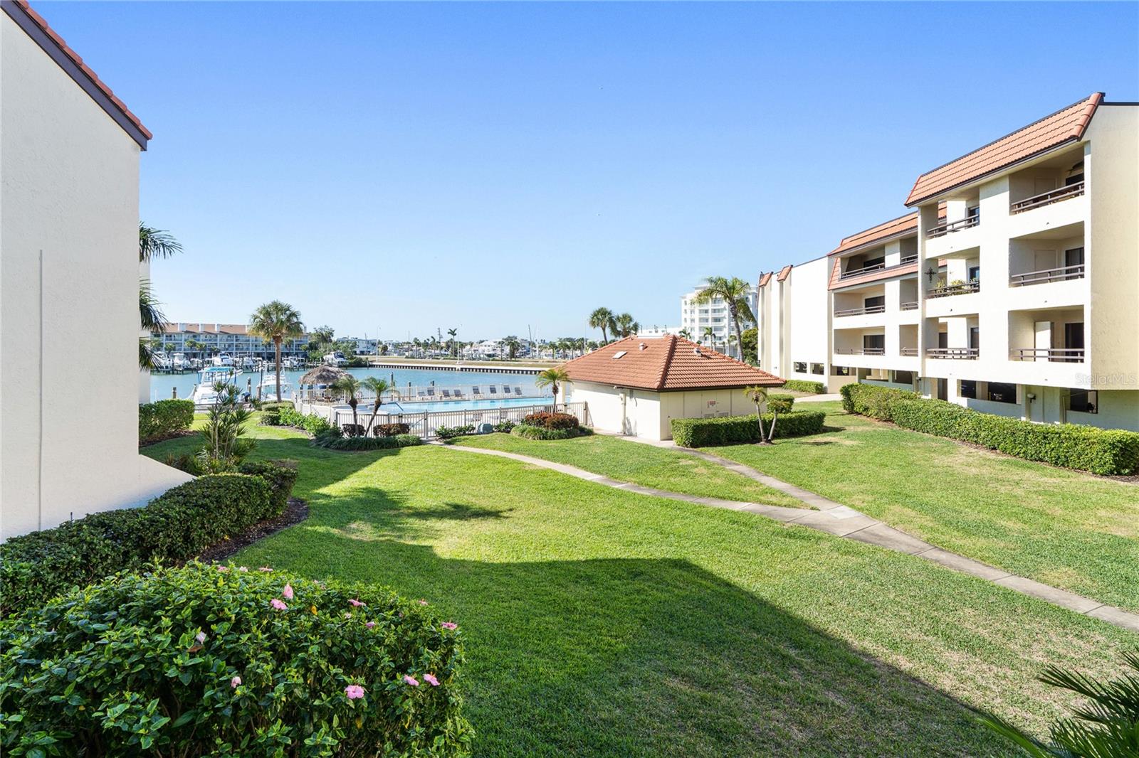 Image 28 of 39 For 120 1st Street E 108