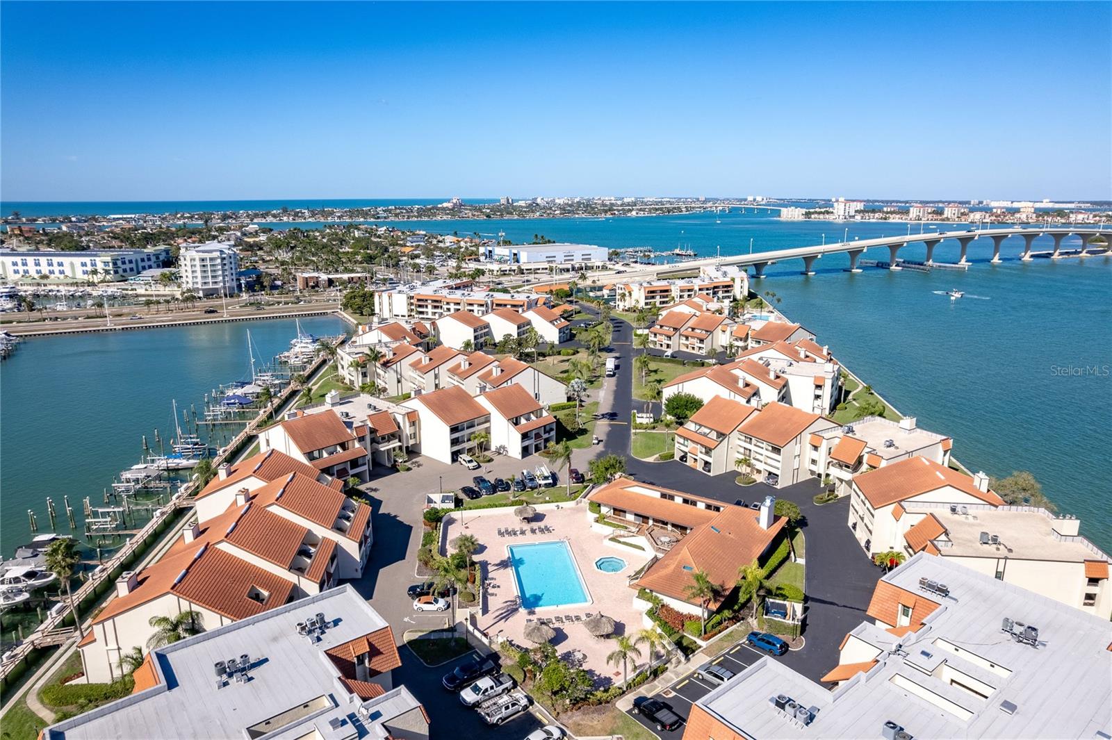 Image 33 of 39 For 120 1st Street E 108