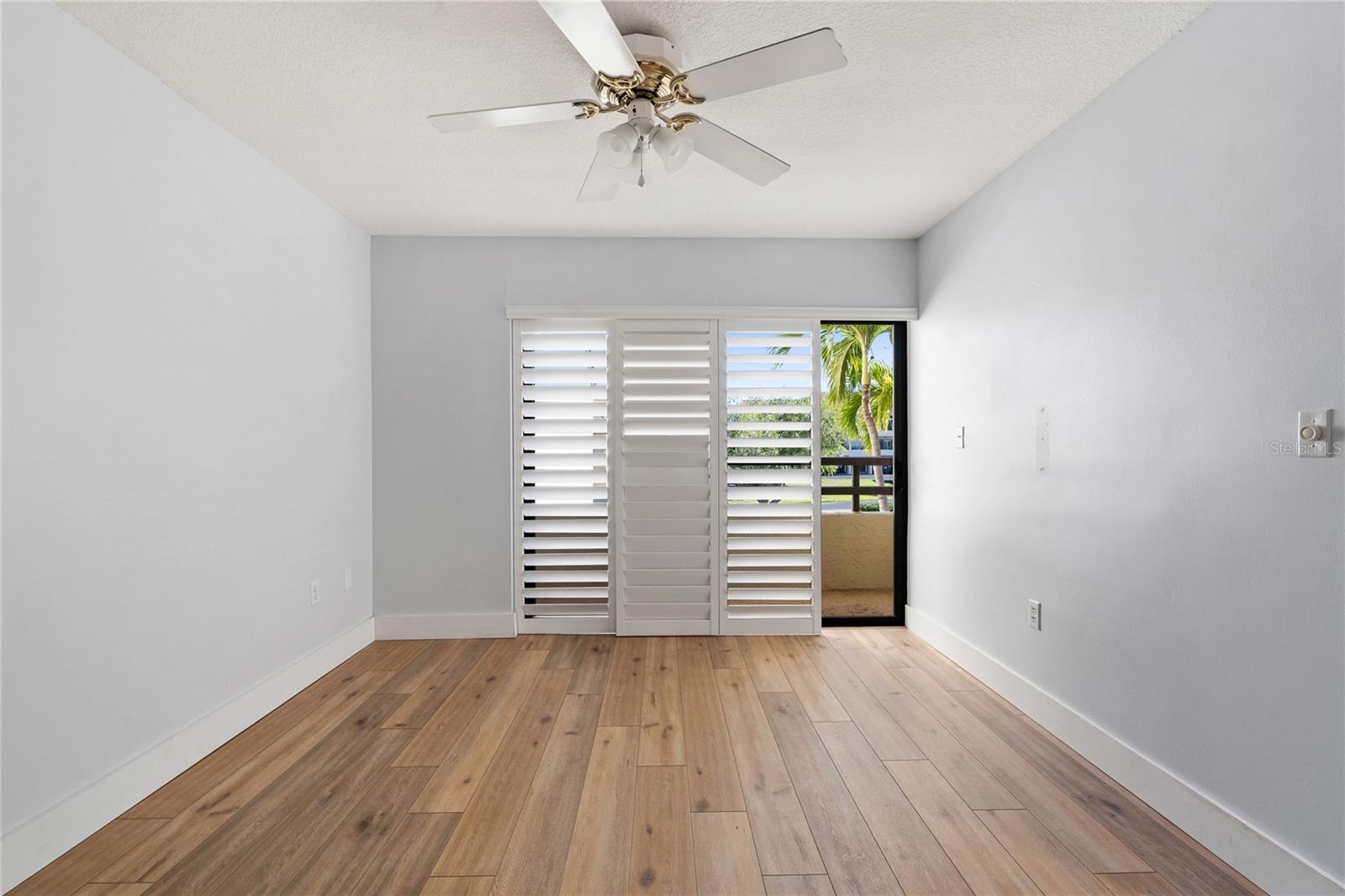 Image 9 of 39 For 120 1st Street E 108