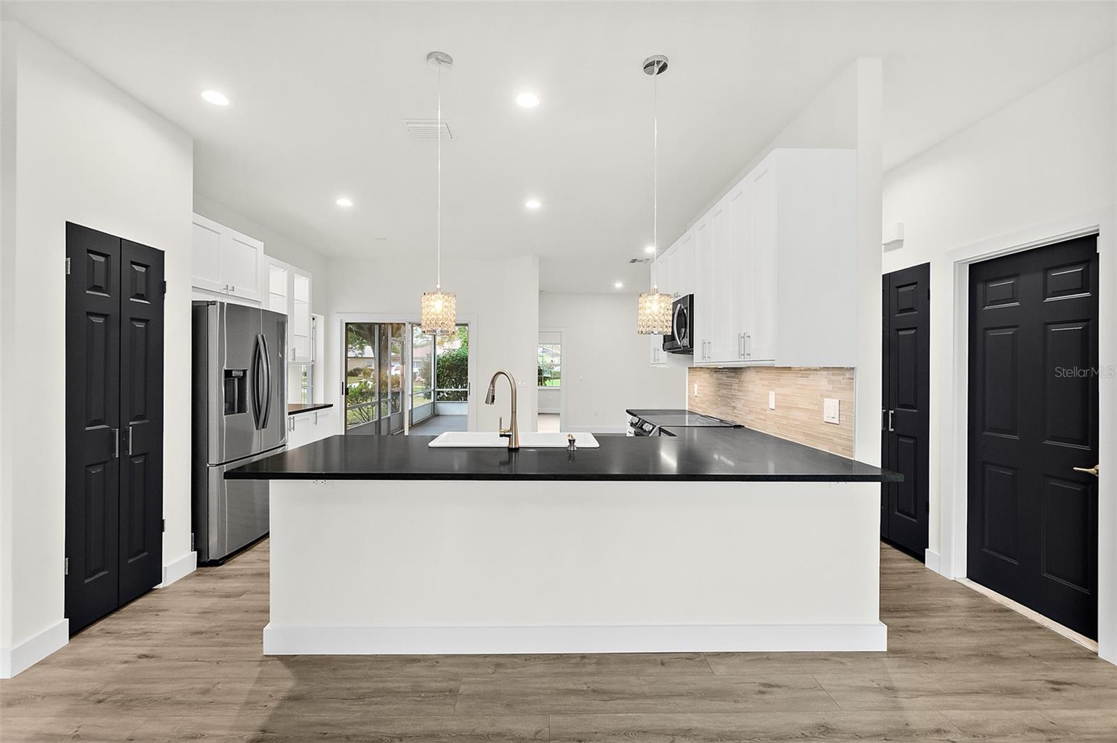 Image 16 of 70 For 2 Saw Mill Court