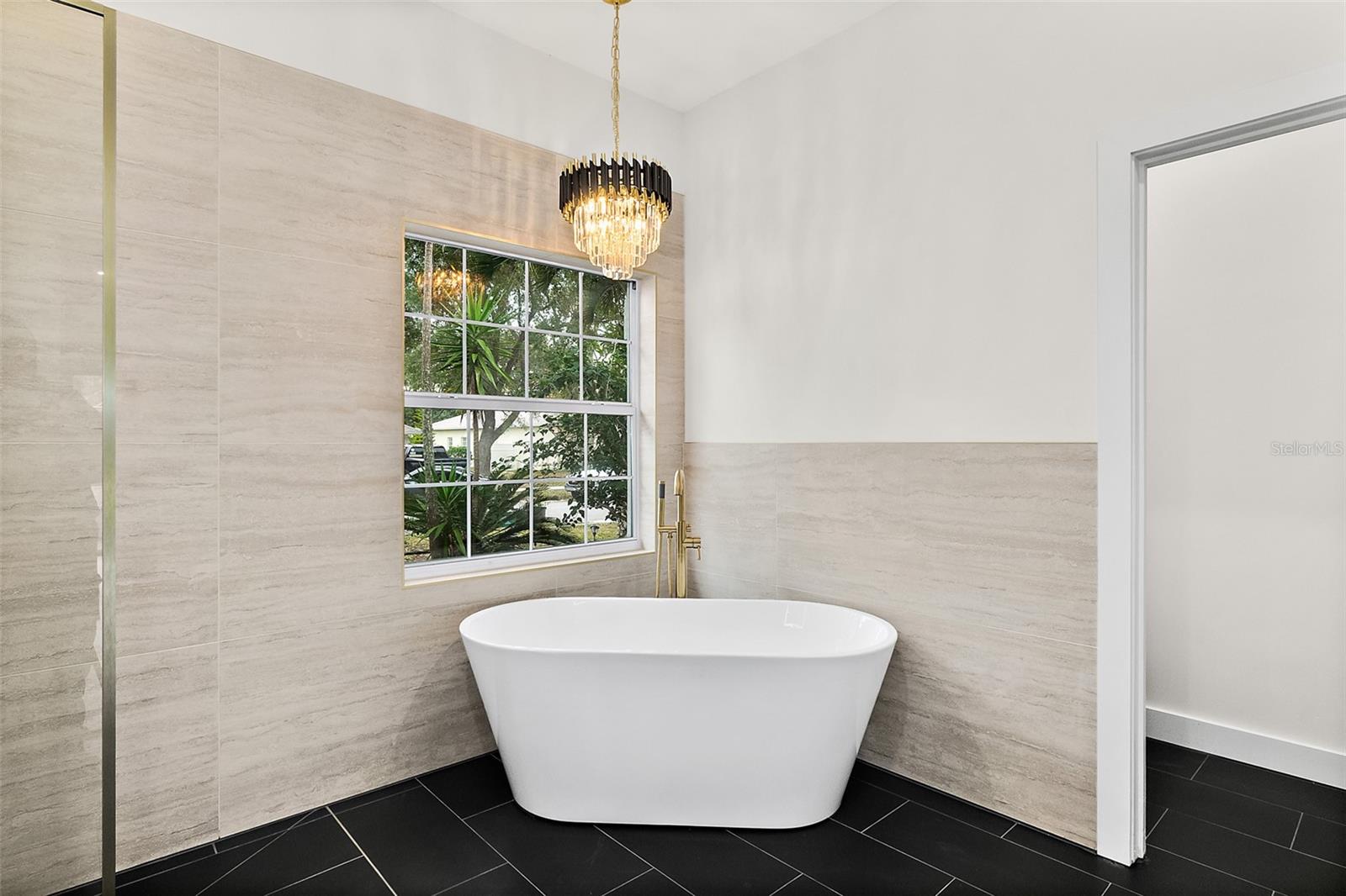 Image 29 of 70 For 2 Saw Mill Court