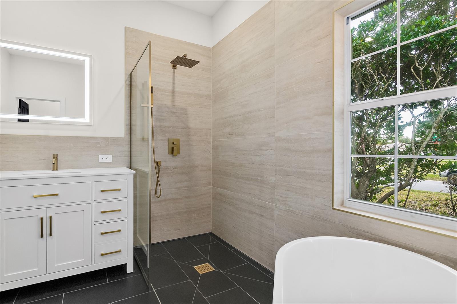 Image 30 of 70 For 2 Saw Mill Court