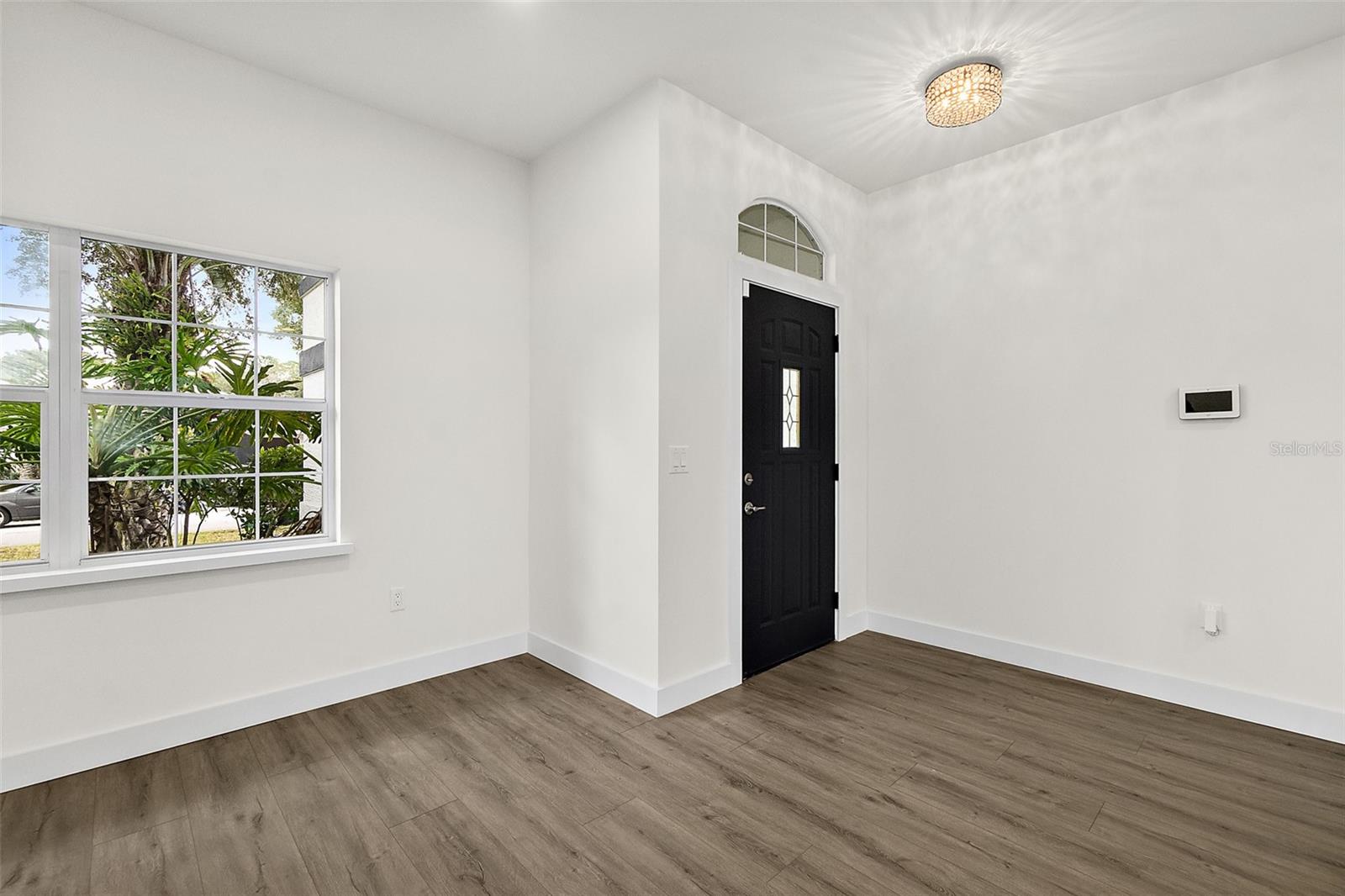 Image 36 of 70 For 2 Saw Mill Court