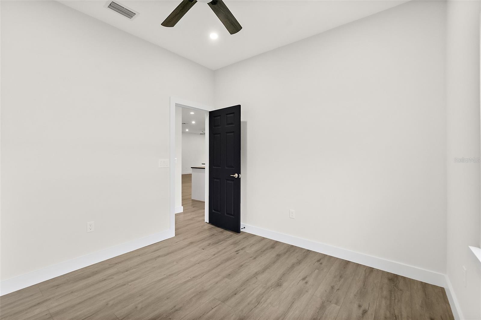 Image 43 of 70 For 2 Saw Mill Court