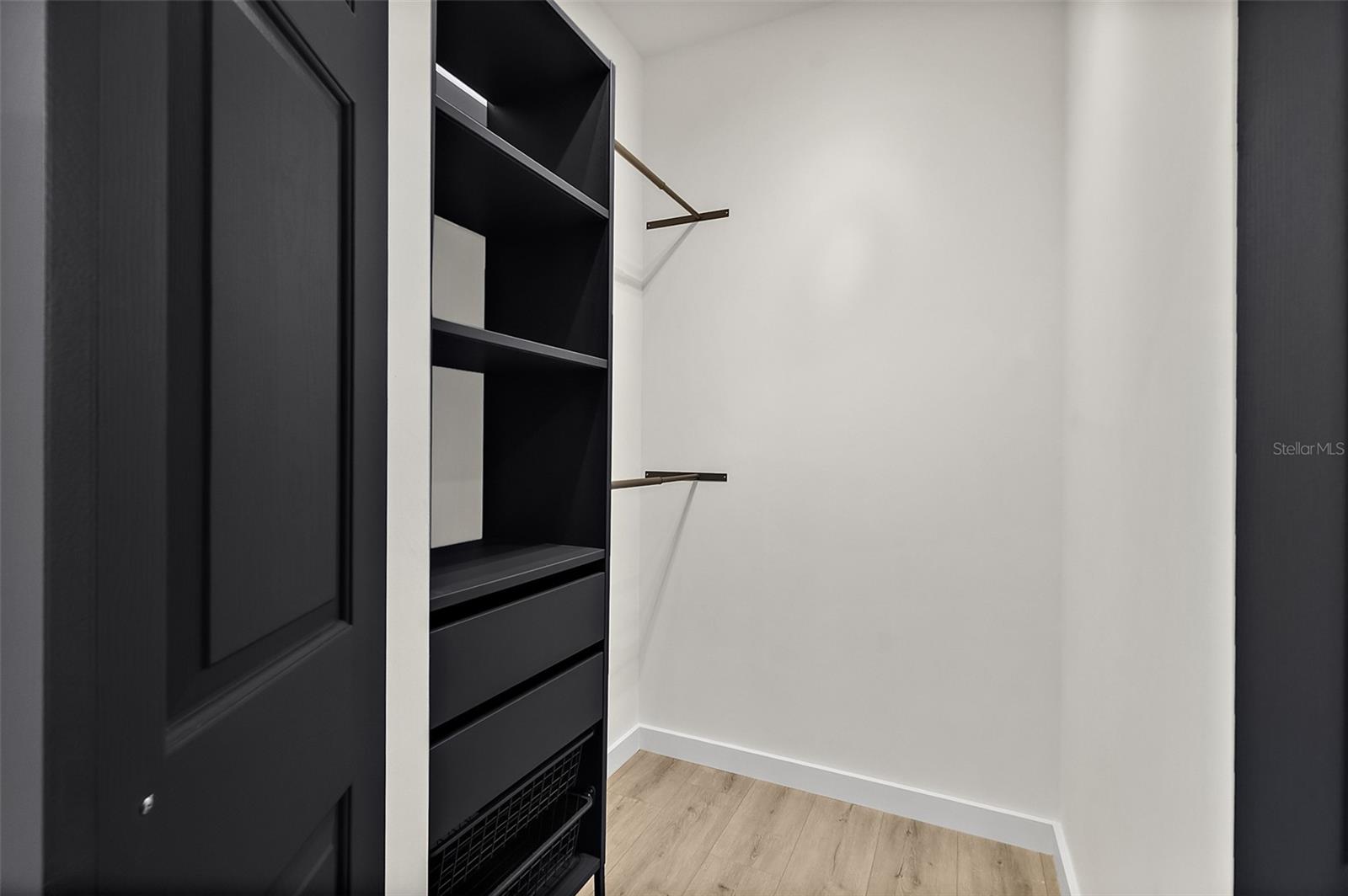 Image 51 of 70 For 2 Saw Mill Court