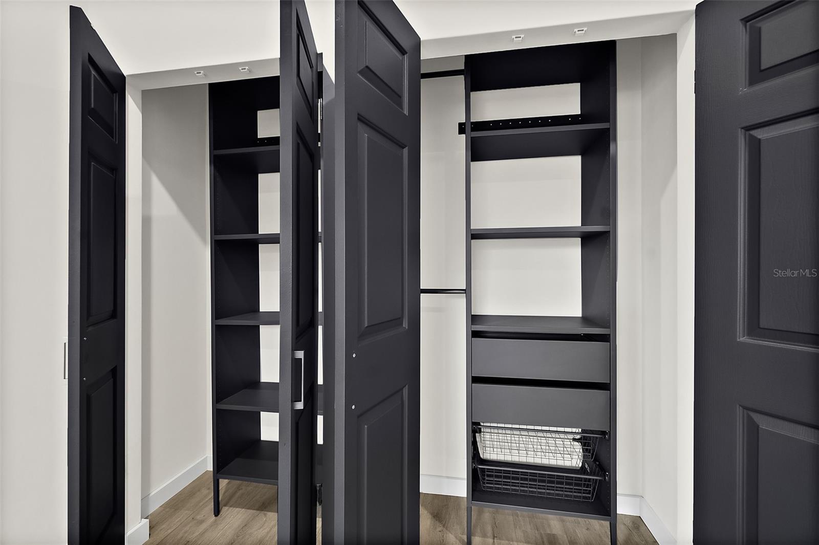 Image 52 of 70 For 2 Saw Mill Court