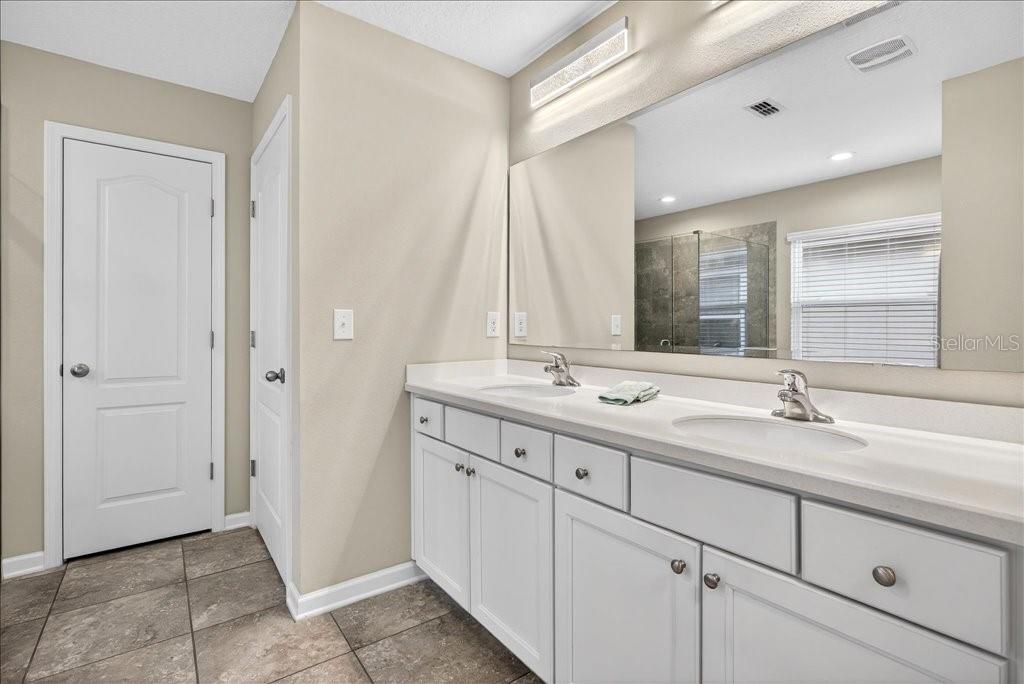 Image 34 of 54 For 110 Coopers Hawk Court