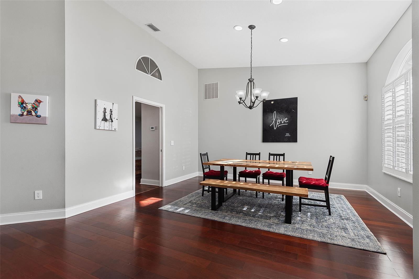 Image 12 of 74 For 2 Wellesley Lane