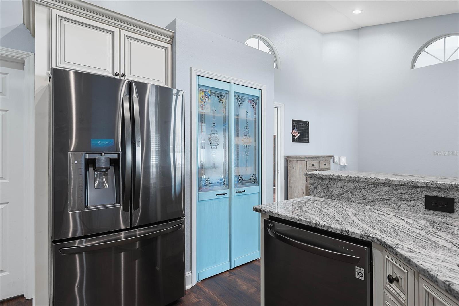 Image 22 of 74 For 2 Wellesley Lane