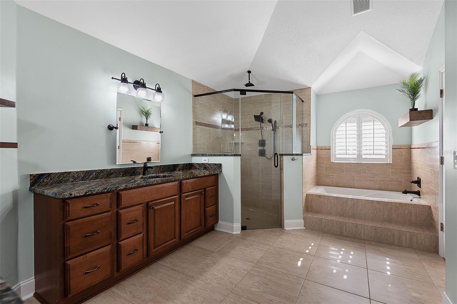 Image 34 of 74 For 2 Wellesley Lane