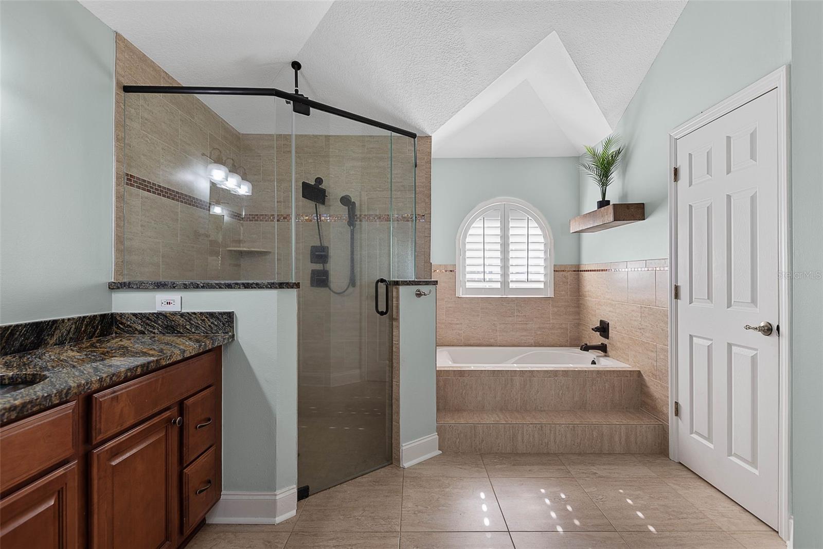 Image 35 of 74 For 2 Wellesley Lane