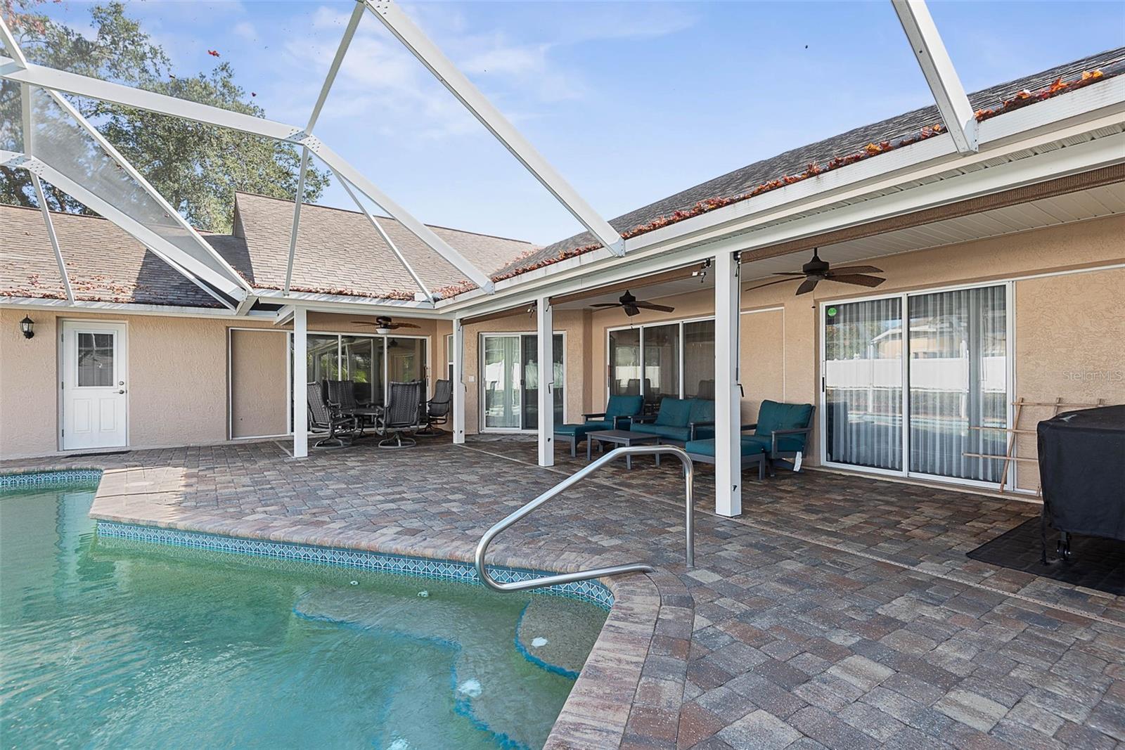 Image 50 of 74 For 2 Wellesley Lane