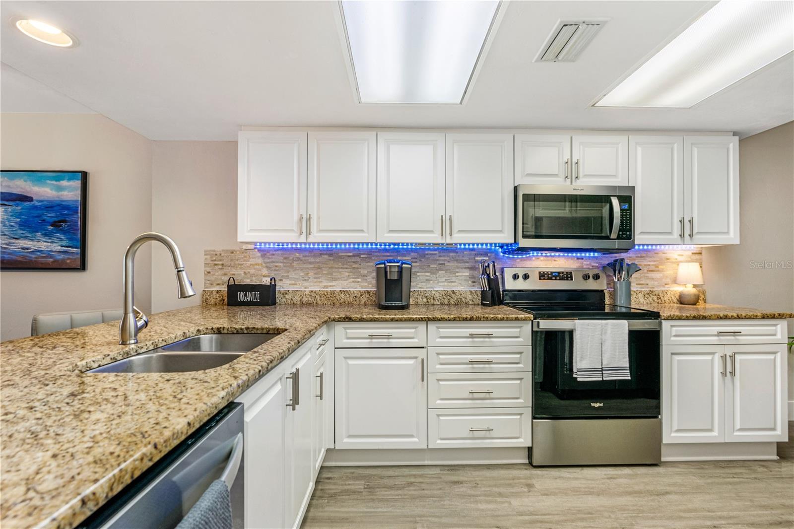 Image 10 of 74 For 3 Oceans West Boulevard 1c3