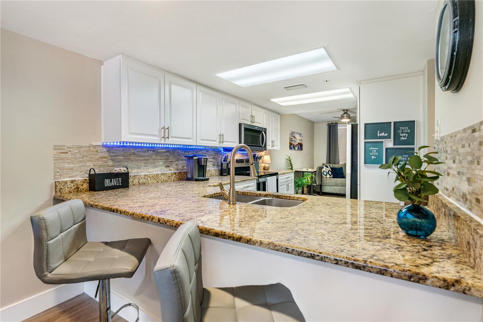 Image 11 of 74 For 3 Oceans West Boulevard 1c3