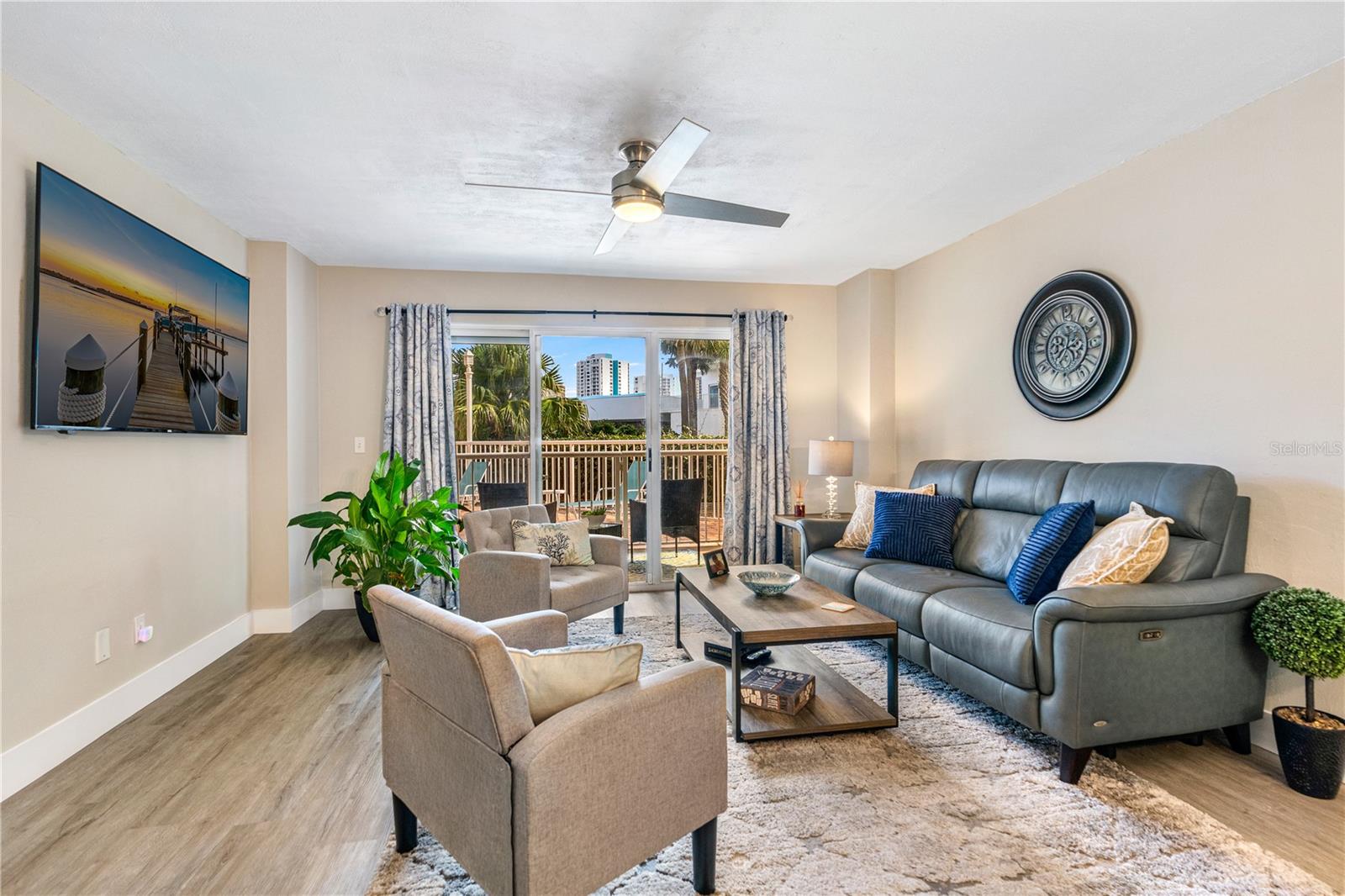 Image 13 of 74 For 3 Oceans West Boulevard 1c3