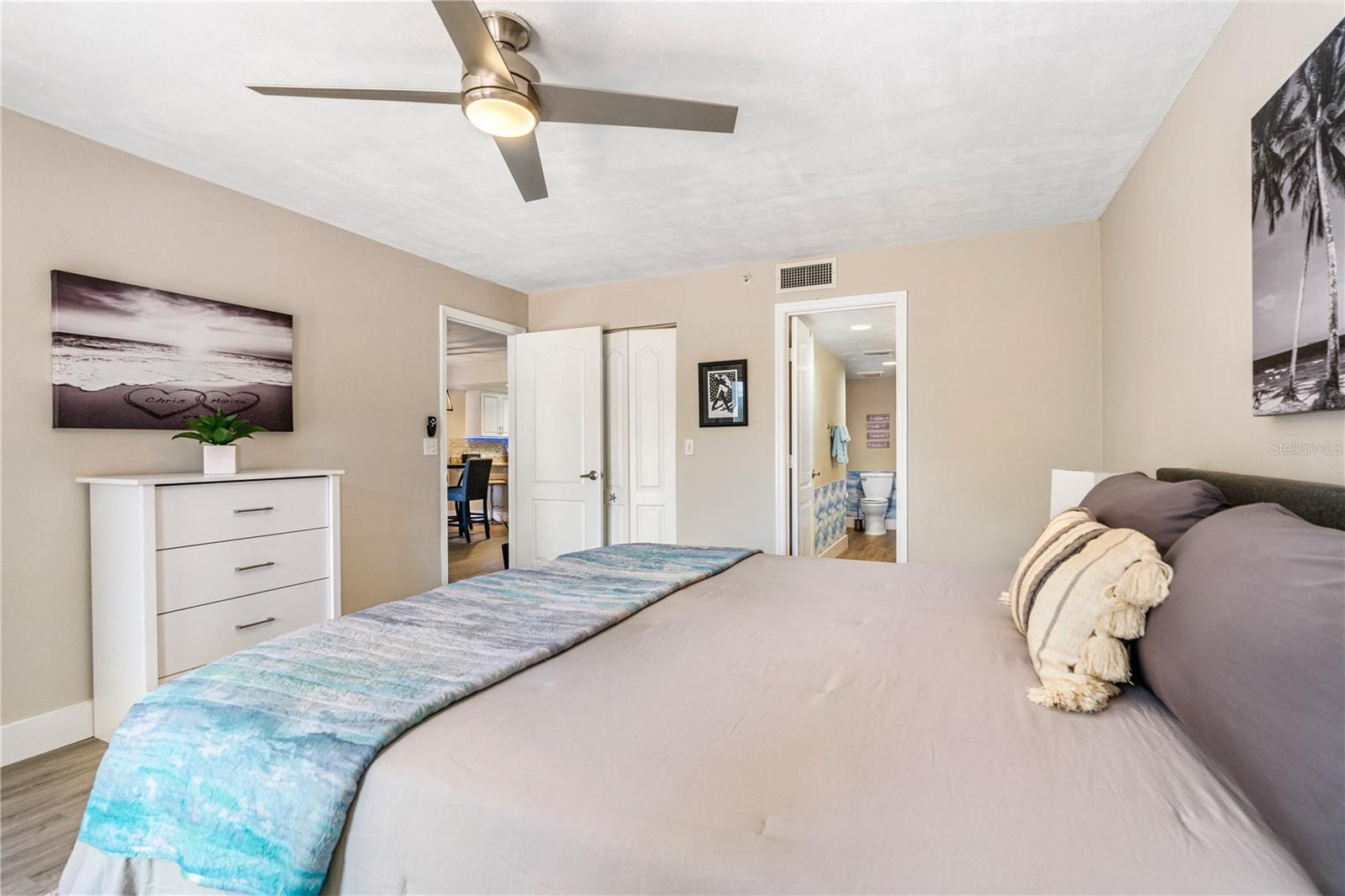 Image 17 of 74 For 3 Oceans West Boulevard 1c3