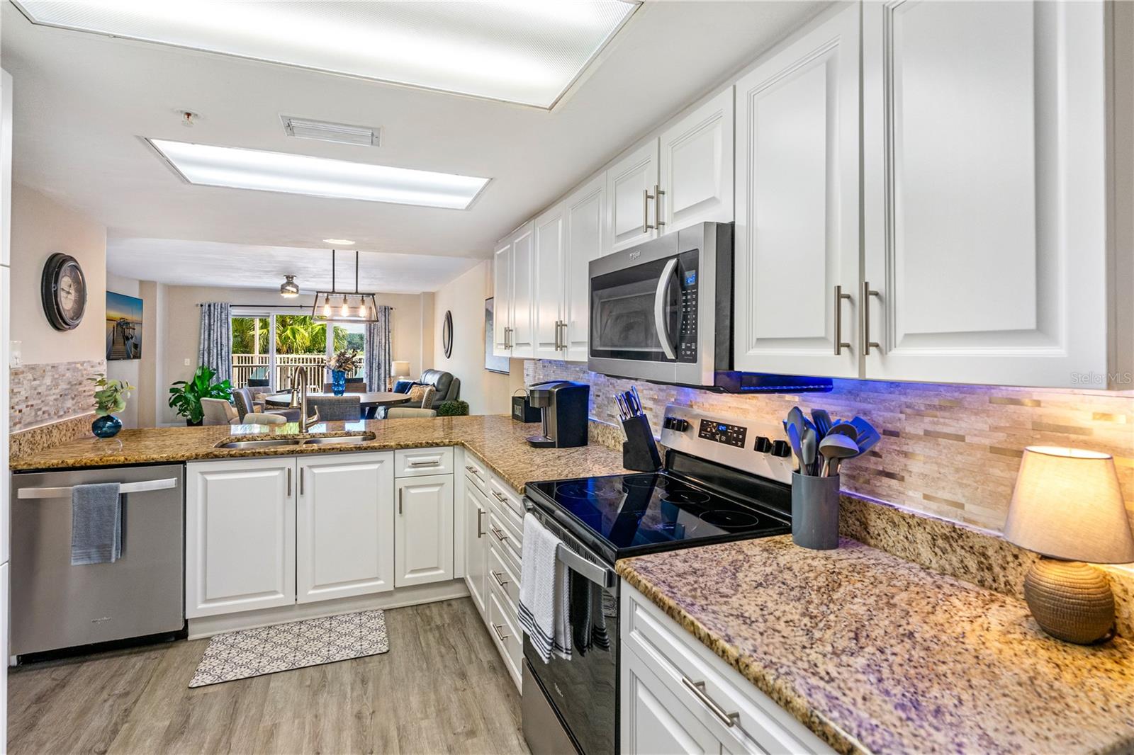 Image 2 of 74 For 3 Oceans West Boulevard 1c3