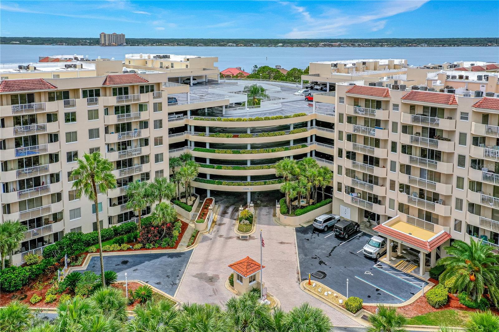 Image 28 of 74 For 3 Oceans West Boulevard 1c3