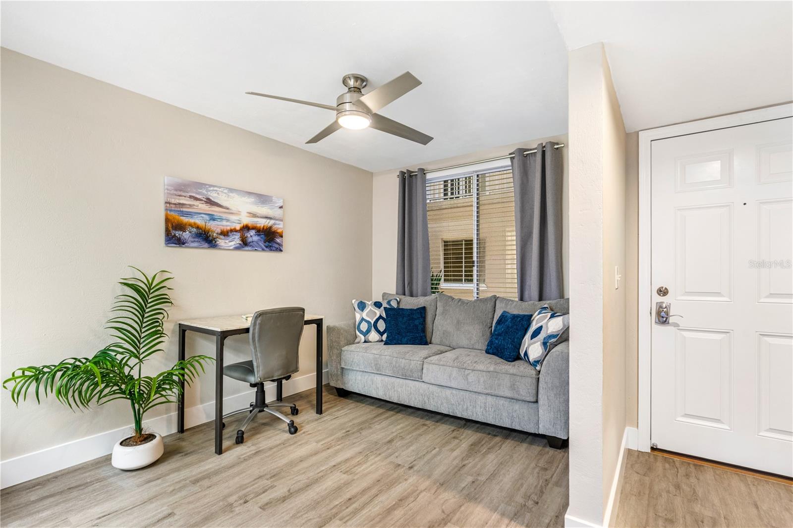 Image 3 of 74 For 3 Oceans West Boulevard 1c3